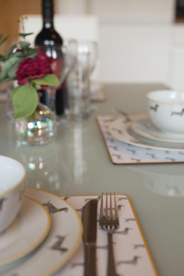 Comfort Apartments - Ideal For Contractors ดาร์บี ภายนอก รูปภาพ